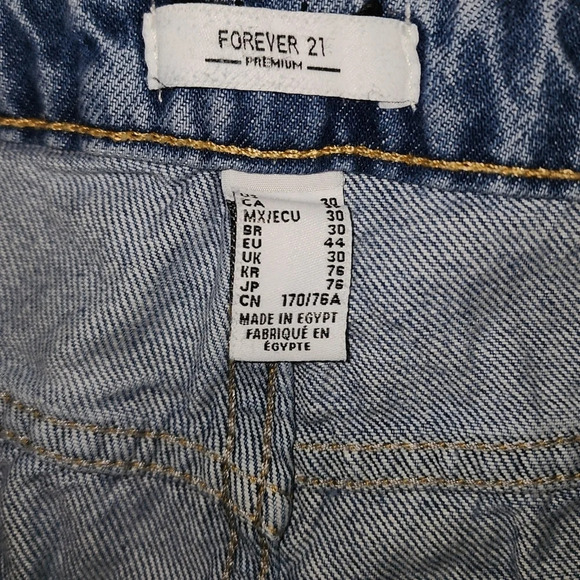 🌻🌻Forever 21 Premium Jean Shorts Size 30 - Picture 3 of 7